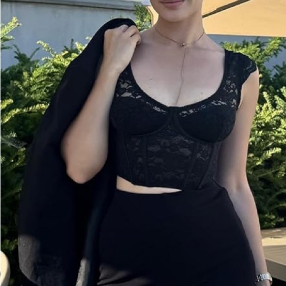 Avidlove Tops - Elegant Black Lace Crop Top